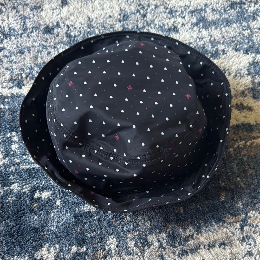 Fendi bucket hat
